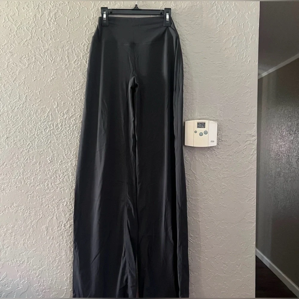 Oner Active Black Straight-Leg Pants - Picture 2 of 3